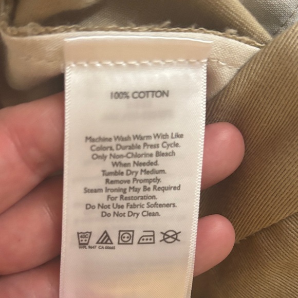 Classic Men's Eddie Bauer Khaki Chinos - Picture 3 of 5